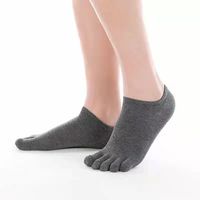 Chaussettes d'été à cinq doigts pour hommes Chaussettes invisibles à cinq orteils avec orteils fendus Chaussettes
