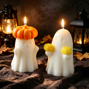Vela aromática con diseño de calabaza, sombrero y lazo de fantasma para Halloween, ideal para decoración del hogar y fiestas. - Product Image 4