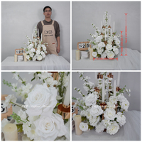 Vente en gros de mini boules de fleurs artificielles en soie blanches de 30 cm, petites et hautes, pour centre de table floral, pour mariage et banquet
