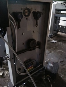 Raboteuse industrielle d'épaisseur <span class=keywords><strong>de</strong></span> bois à un côté MB104 Machines pour la planification <span class=keywords><strong>de</strong></span> surface <span class=keywords><strong>de</strong></span> planches <span class=keywords><strong>de</strong></span> bois lisses - Product Image 6