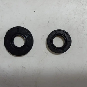 <span class=keywords><strong>UM</strong></span>汽油链锯备件橡胶油封组 - Product Image 1