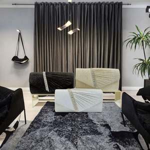 Bolso de Mano de Seda Elegante y Moderno para Mujer, de 85x6 Pulgadas, con Diseño de Piedras y Tela Brocada, Ideal para Regalos en Bodas y Festividades - Product Image 2