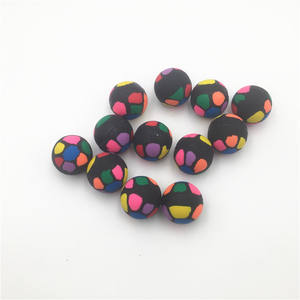 Pelota de goma personalizada Unisex de 32mm, juguete deportivo colorido con logotipo personalizado para máquinas expendedoras y promociones deportivas - Product Image 3