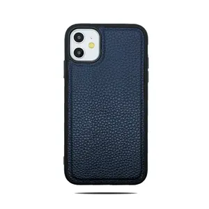 鹅卵石皮革手机保护套为 iphone 卵石图案定制 logo 蓝色为商务男士提供光滑的橡胶边缘
