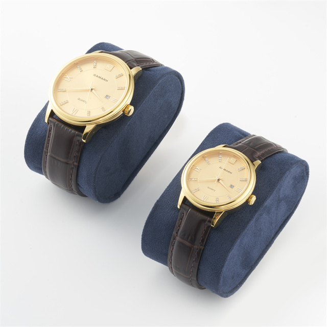 Luxury Gold Quartz Fashion Watch with Date Pointer Dial Leather Band for Couple Sizes Birthday Gift