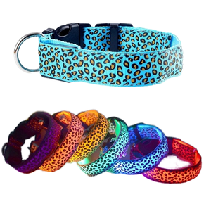Collare per Cani LED Intelligente Personalizzabile, Ricaricabile USB, con Nastro Luminoso, Regolabile per Razze Medie e Grandi - Product Image 1