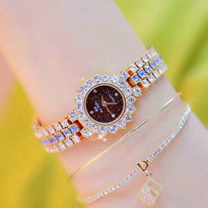 Montre de luxe à cadran en diamant et verre, mouvement à quartz, bracelet en alliage pour femme, affichage à aiguilles, boucle de bracelet, usage quotidien - Product Image 3