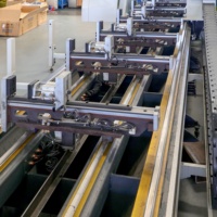 Centro de Mecanizado CNC de 4 Ejes Tianchen para Perfiles de Ventanas de Aluminio, Máquina para Fabricar Ventanas de Aluminio