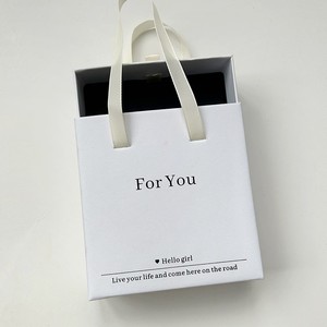 Caja de Joyería de Lujo con Cajones, Logotipo Personalizado, Empaque de Cartón Rosa para Anillos, Aretes, Pulseras, Collares, Caja de Regalo para Joyería Estampada - Product Image 4