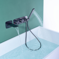 Nouveau design italien de forme ovale pistolet en métal mural encastré baignoire robinet de douche et mélangeur avec robinet de cascade