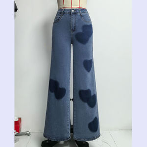 <span class=keywords><strong>Jean</strong></span> tendance Channel <span class=keywords><strong>pour</strong></span> femmes de grande taille, pantalon en denim à jambe droite taille haute avec motif cœur, collection Saint-Valentin 2026 - Product Image 4
