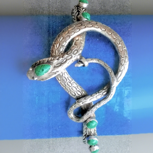 Pulsera de serpiente plateada, diseño de superpulsera de serpiente - Product Image 1