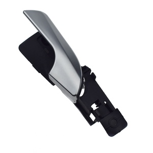 Xe bên trong nội thất cửa xử lý 156092167 cho Alfa Romeo <span class=keywords><strong>giulietta</strong></span> 2010-2019 - Product Image 1