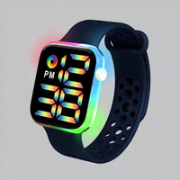 Jam Tangan Digital LED Plastik Baru Grosir, Jam Tangan Sport Elektronik Fashion untuk Pelajar dan Pasangan, Jam Tangan Keren Warna-warni Pelangi