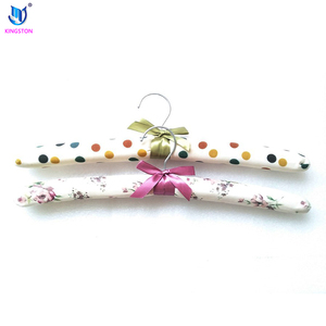 <span class=keywords><strong>Cintre</strong></span> mural <span class=keywords><strong>en</strong></span> Satin de <span class=keywords><strong>soie</strong></span>, <span class=keywords><strong>cintre</strong></span> pour vêtements rembourrés, éponge, pour hôtel, nouveau - Product Image 2
