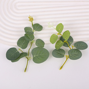 ใบยูคาลิปตัสประดิษฐ์ กิ่งก้านต้นมะกอกสีเขียว จำลองได้สมจริงสูง สำหรับตกแต่งงานแต่งงานและบ้าน - Product Image 2