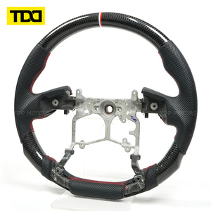Volante TDD de Fibra de Carbono Real con Costuras Negras y Rojas, Compatible con Toyota Land Cruiser Prado, Personalizado de Fábrica - Product Image 2