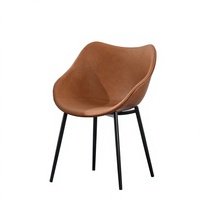Chaise de salle à manger minimaliste moderne avec dossier et accoudoirs, en cuir vintage et structure métallique, style luxe léger, pour usage domestique ou décontracté, idéale pour café ou bureau.