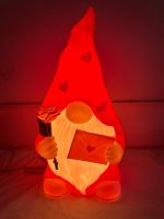 Romantische berichtendende elfenbeeldje met Valentijnverlichting, op maat gemaakt, exclusieve productie, private label, bulkverzendingsservice