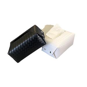 Caja de pañuelos de cuero, organizador cuadrado negro y blanco, impermeable, multiusos, caja de almacenamiento para mesa de centro - Product Image 1