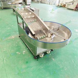 Machine à paner rotative, machine à paner les filets, machine à paner les galettes, machine à paner les miettes <span class=keywords><strong>de</strong></span> pain, machine à pré-poudrer pour les nuggets <span class=keywords><strong>de</strong></span> <span class=keywords><strong>poulet</strong></span> frit - Product Image 6