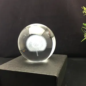 3d laser pissenlit fleur de plume 60mm 80mm boule de cristal presse-papiers en verre pour cadeaux de souvenirs de mariage d'événement