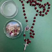 Chapelet Catholique Mecrt en Bois Parfumé Rose Rouge avec Croix, Gravé à la Main, Métal Plaqué
