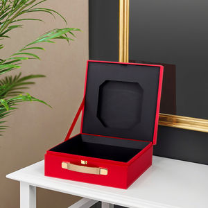 Maleta de cartón de lujo con logotipo personalizado, caja de regalo, embalaje de Año Nuevo chino de gama alta con asa de transporte, materiales reciclados - Product Image 3