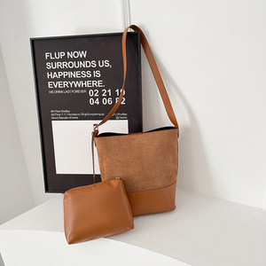 Bolso Bandolera Tipo Cubo de Alta Calidad con Cierre Magnético de PU, Diseño Color Block y Compartimento para Cartera, Diseño Moderno - Product Image 1