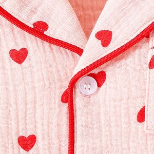 Pyjama bébé fille en <span class=keywords><strong>mousseline</strong></span> d'été décontracté et mignon pour la Saint-Valentin, ensemble <span class=keywords><strong>de</strong></span> 3 pièces à manches courtes respirant, pyjama rose à coeurs - Product Image 5
