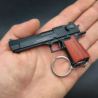 Porte-clés pistolet miniature en métal doré, modèle de pistolet réaliste Desert Eagle 9 cm 1:3 avec poignée en bois