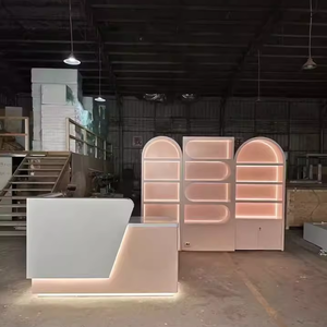 Белая витрина для магазина, со светодиодной подсветкой - Product Image 6