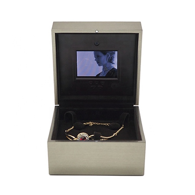 Digital Music and Film Record Girls Jewelry Boxes Jewellery Bangle Bracelet Packaging Wedding LCD Screen Video Gift Box