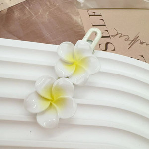 De Roze Ei Bloem Haarspeld Is Een Schattige Roze Ei Bloem Haarspeld Uitstekende Kapsel Accessoire Side-Blowout Stijl Hars - Product Image 3