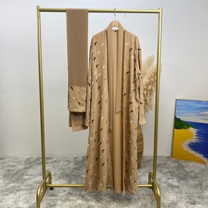 2002 #   Nouvel ensemble Abaya 2 pièces en crêpe Ramadan avec bordure dorée, jolie broderie lune, poches, cardigan pour femme avec hijab, 4 couleurs - Product Image 2