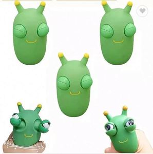 Nouveautés 2022 Jouet sensoriel anti-stress à presser en TPR, Poupée ver avec grands yeux et effet squishy - Product Image 1