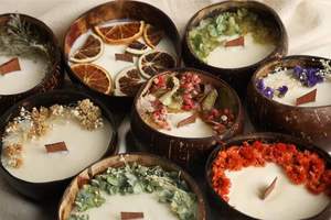 LANJO Vente en gros de bols en noix de coco naturels faits à la main, fleurs séchées, bougies parfumées naturelles aux fruits et aux fleurs - Product Image 2