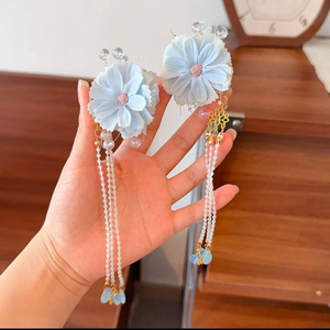 Light Luxury Blue Pink Flower Shaped Hair Claw Clip Fashionable Temperamental Design Girl's Hair Claw Clip Wholesale Headwear - Product Image 2