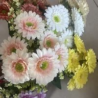 Bunga Gerbera Daisy Buatan 7 Tangkai Baru, Bunga Daisy Kecil dari Sutra, Dekorasi Halaman, Perlengkapan Rumah Luar & Dalam Ruangan, Fotografi