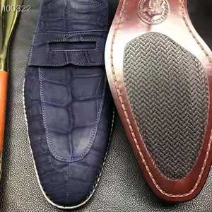 Top niveau mode chaussures de <span class=keywords><strong>luxe</strong></span> hommes pur peau de Crocodile chaussures pour hommes Sapatos Design classique Goodyear welt fête hommes chaussures - Product Image 2