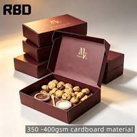 Boîte cadeau de luxe personnalisée pour biscuits avec pots de sauce jetables, boîte d'emballage en papier à couvercle rabattable pour biscuits