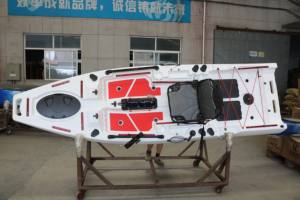 Kayak à pédales en plastique HDPE simple de 10,8 pieds, à monter soi-même, 1 place, pour la pêche, <span class=keywords><strong>moteur</strong></span> électrique pour canoë avec flotteur en plastique - Product Image 5