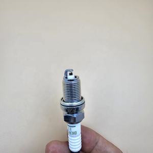 Pezzi di ricambio per Auto candele BKR5E-11 BKR5E #7938 BKR5ES-11 BKR6E-11 BPR5ES-11 BKR5E-N-11 BKR5EYA-11 candele per Auto - Product Image 2