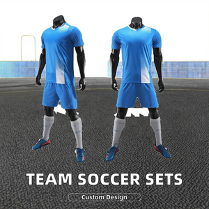 高品质 100% 涤纶网状足球球衣速干抗菌运动短裤定制徽标足球制服即刻发货 - Product Image 2