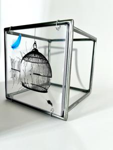 Sculpture OEM ODM Anime Freedom Cage, impression artistique faite à la main, cadeau « Aime-toi toi-même » - Product Image 5