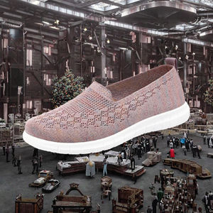 Rola รองเท้าผ้าใหม่ที่มีดีไซน์ระบายอากาศได้ดีวัสดุพื้นรองเท้าเป็นผ้าใบและยาง - Product Image 3