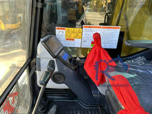 Excavadora de cadenas usada Komatsu PC200 de 20 toneladas, modelo 2024 de Japón, con motor incluido, en venta. - Product Image 5