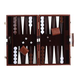 <span class=keywords><strong>Jeu</strong></span> de société de Backgammon pliable en cuir PU <span class=keywords><strong>Crazy</strong></span> Horse de luxe de 21 pouces fabriqué à la main avec logo personnalisé - Product Image 6