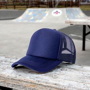 Gorras Trucker Personalizadas de Alta Calidad al por Mayor con Logotipo Bordado, Gorras de Malla Negras y Marrones de 5 Paneles para Hombre - Product Image 1
