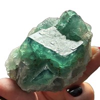 Cristaux de Fluorite Verte Naturelle en Grappe, Cadeaux Artisanaux en Pierre, Vente en Gros, Ornements Décoratifs pour la Maison et l'Aromathérapie Jing Yatu J-Water